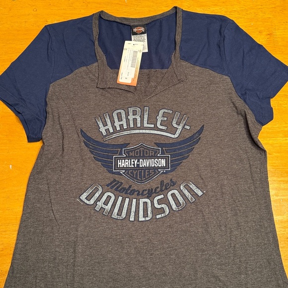 Harley Davidson women’s dealership v-neck t-shirt. X-Large. New with tag - Picture 3 of 7